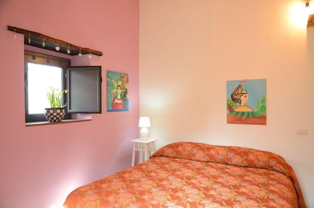 Hotel Il Tanaceto Castiglione De Sicilia Exterior foto